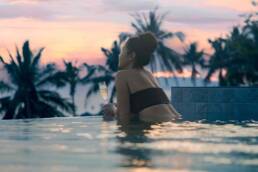 Pool sunset views Strandhaus Island Properties